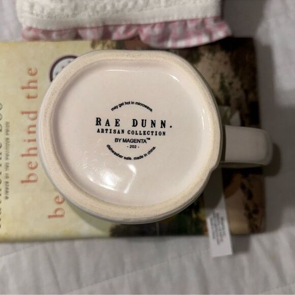 RAE DUNN. Artisan Collection by Magenta PUMPKIN SPICE LATTE White Black MUG - Picture 3 of 7